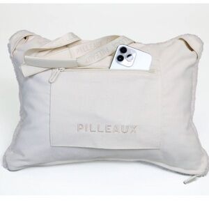Brand new Pilleaux Cloud 9 Pillow Bag in Cream Cloud